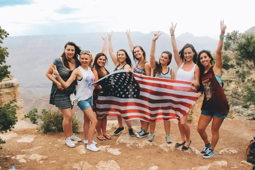 Що таке програма Au Pair – історія, питання й відповіді, як стати Au Pair і жити в іншій країні з родиною?